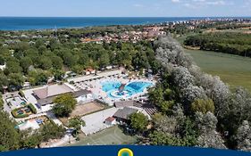 Club Del Sole Adriano Family Collection